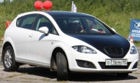 O716MH 98 RUS, SEAT Leon